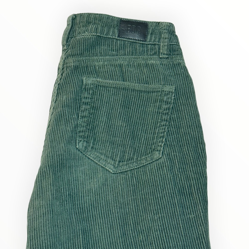 BDG Urban Outfitters Green Corduroy High Rise Mom Pants Size 25